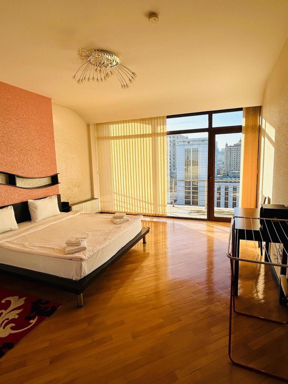 Sunday Hotel Баку Екстер'єр фото